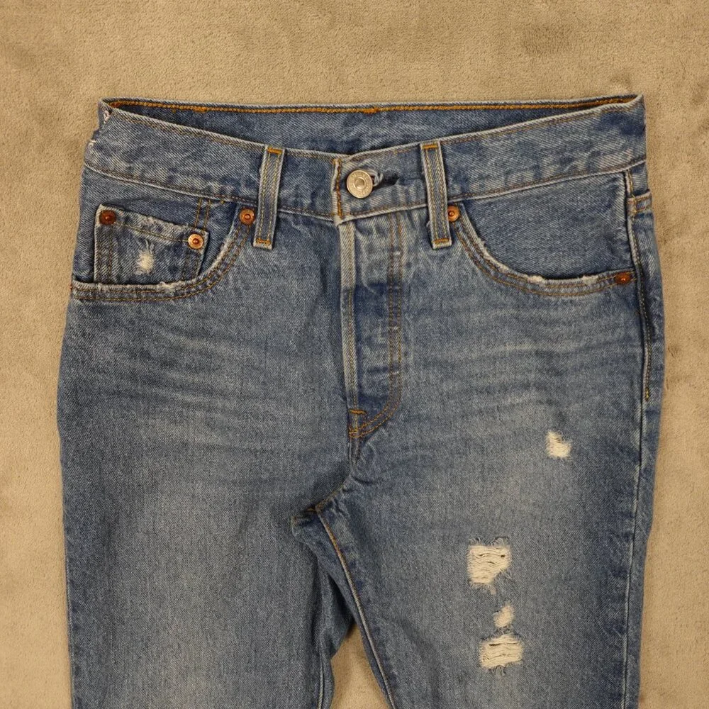 Levi’s 501 Jeans Women’s W25 L30‎ Light Wash Distressed Button Fly Blue